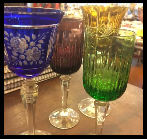 II.809 COPAS DE CRISTAL DE COLORES