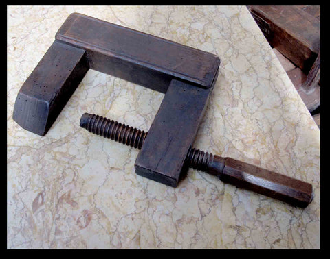 II.737 ROLDANAS Y HERRAMIENTAS DE MADERA