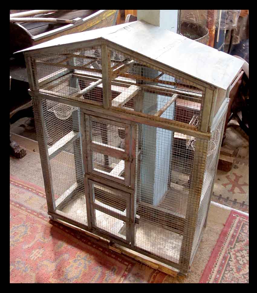 II.717 PAJARERA DE MADERA