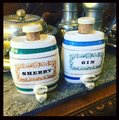 II.607 DECANTADORES DE LICOR