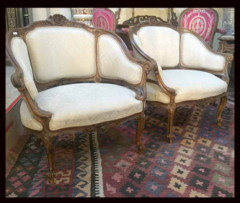 I.359 JUEGO DE SOFÁ Y DOS SILLONES FRANCESES