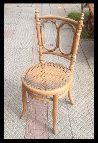 I.356 SILLA DE JUNCO CON RESPALDO DE RIÑÓN