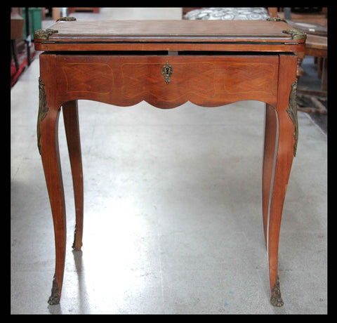 I.3 MESA DE JUEGO DESARMABLE