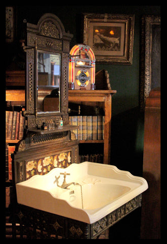 I.48 VANITORIO ANTIGUO