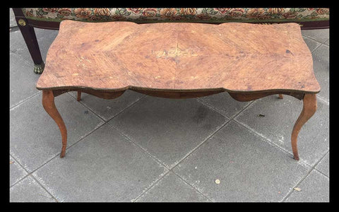 I.342 MESA DE CENTRO CON MARQUETERÍA