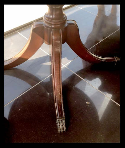 I.451 MESA REDONDA CON CAJONES