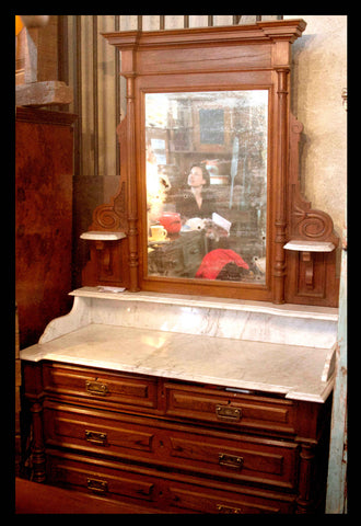 I.45 MUEBLE TOCADOR TIPO CÓMODA