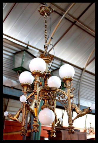 II.61 LÁMPARA NEOGÓTICA INGLESA