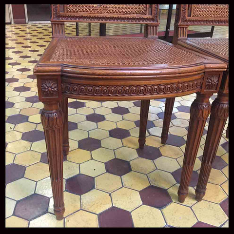 I.314 SILLAS DE JUNCO Y MADERA TALLADA