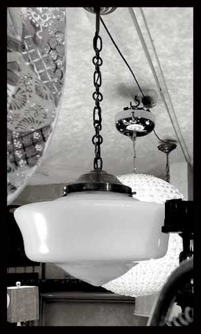 II.1540 LÁMPARA DE OPALINA