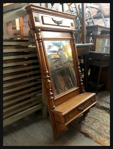 II.2147 ESPEJO CON BOTIQUÍN