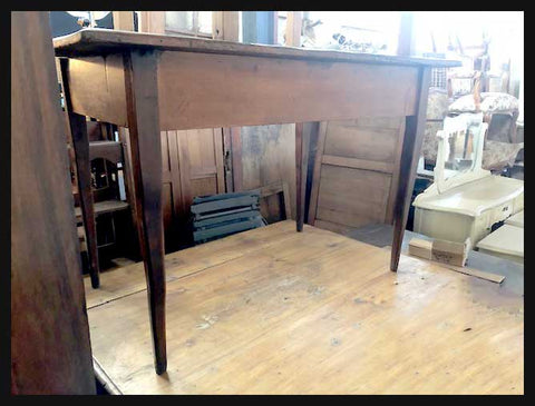 I.1604 MESA PATAS RECTAS