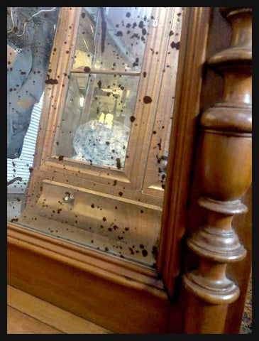 II.2147 ESPEJO CON BOTIQUÍN