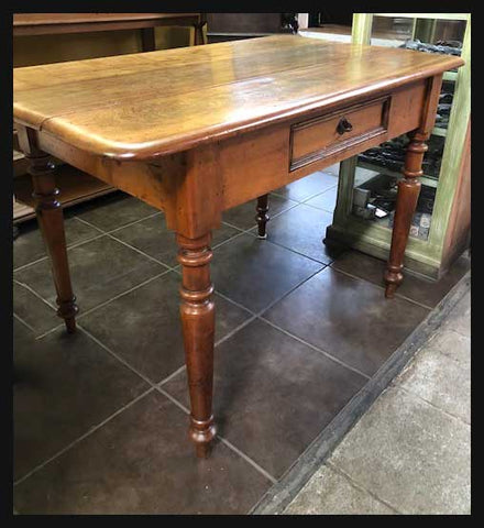 I.1606 MESA CHILENA CON CAJÓN