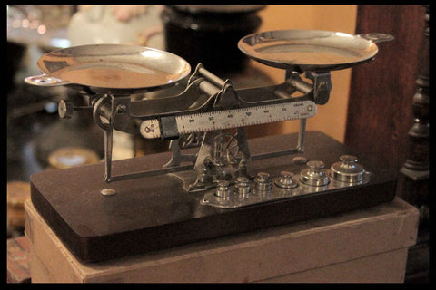 II.41 BALANZA ANTIGUA