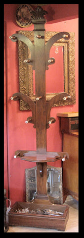 I.38 PERCHERO-SOMBRERERO-PARAGÜERO.