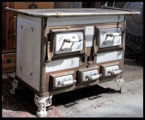 I.37 COCINA A LEÑA O CARBÓN.