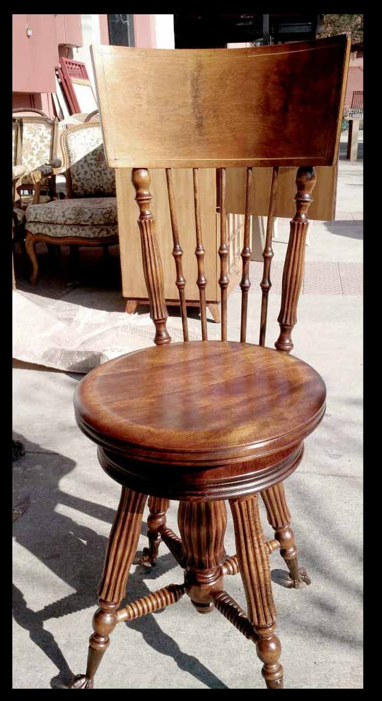 I.499 SILLA REGULABRE CON PATAS DE GARRA