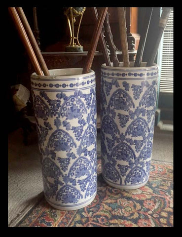 II.830 BASTONEROS DE CERÁMICA