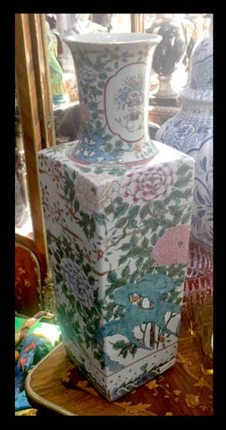 II.823 FLORERO DE CERÁMICA