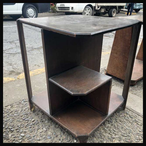 I.1363 MESA CUADRADA DE LINGUE