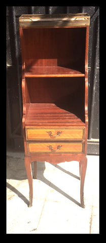 I.502 MUEBLE ALTO CON CAJONES