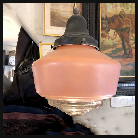 II.2160 LÁMPARA ROSADA