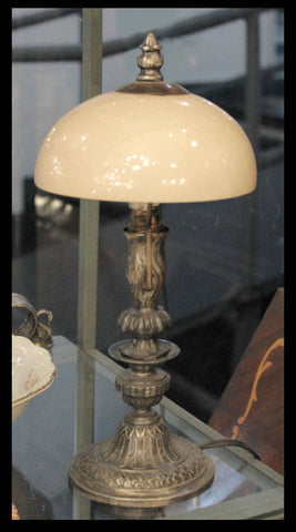 II.142 LÁMPARAS DE MESA