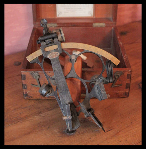 III.20 SEXTANTE DE BRONCE Y FIERRO