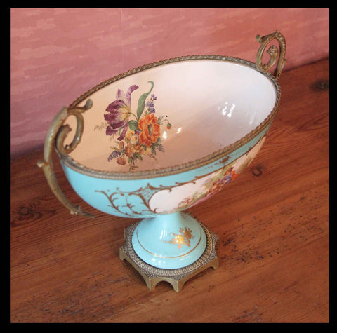 II.158 CENTRO DE MESA SEVRES