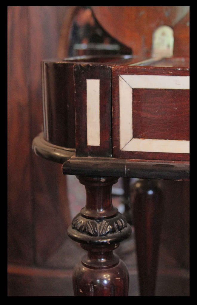 I.70 MESA COSTURERO FRANCÉS