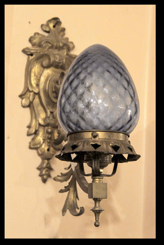 II.156 APLIQUÉS DE BRONCE Y VIDRIO