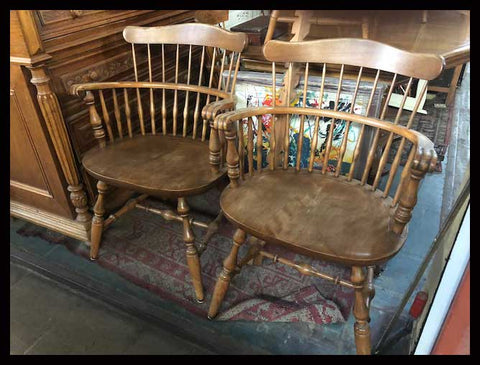 I.1036 PAR DE SILLAS WINDSOR