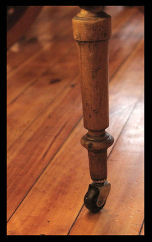 I.63 JUEGO 4 SILLAS FRANCESAS