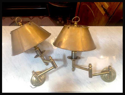 II.1883 PAR DE APLIQUÉS DE BRONCE