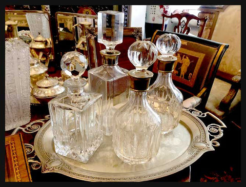 II.2176 BANDEJA WMF CON LICORERAS