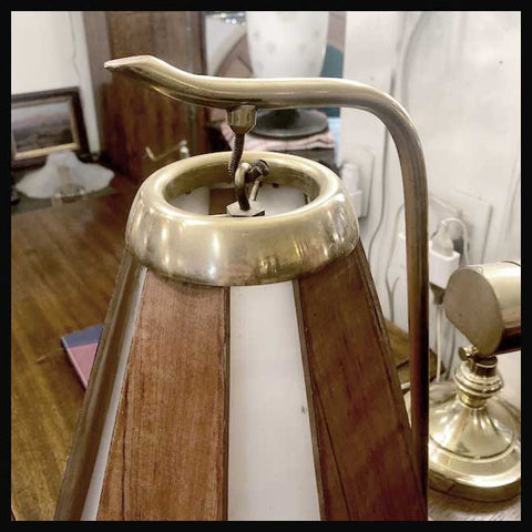 II.1887 LÁMPARA DE PIE ESCANDINAVA