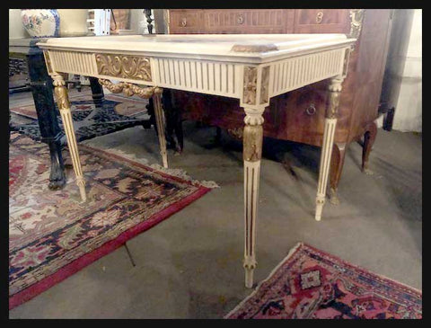 I.1629 ARRIMO BLANCO CON FLORES