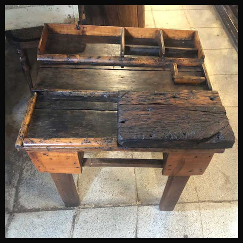 I.1303 BANCO DE ZAPATERO REMENDÓN