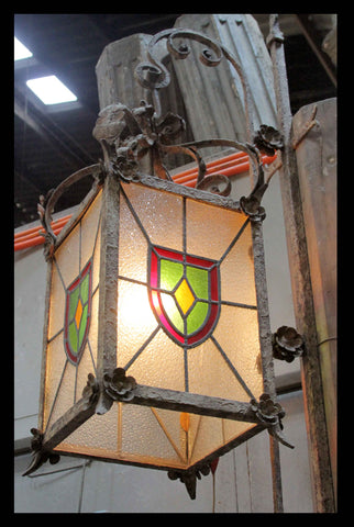 II.176 FAROL DE FIERRO Y VITRAL