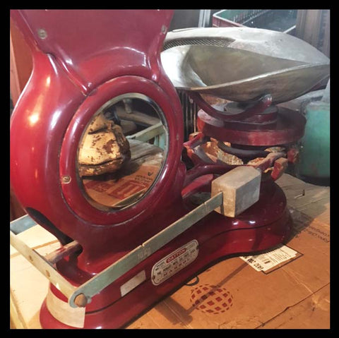 II.850 PESA ALMACÉN ROJO OSCURO