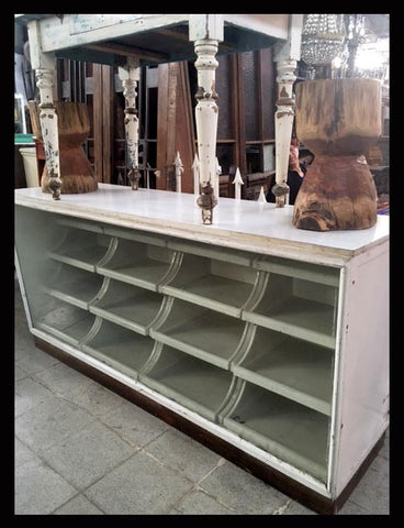 I.522 VITRINA CAJONERA DE ALMACÉN