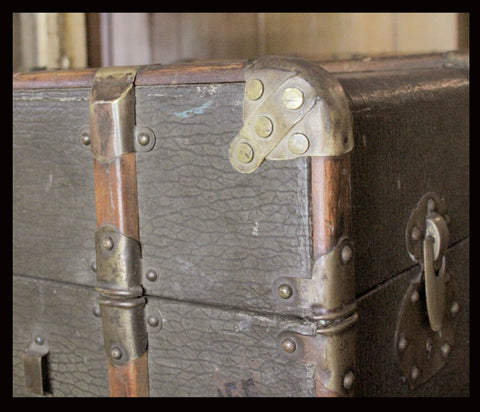 II.154 BAÚL DE VIAJE