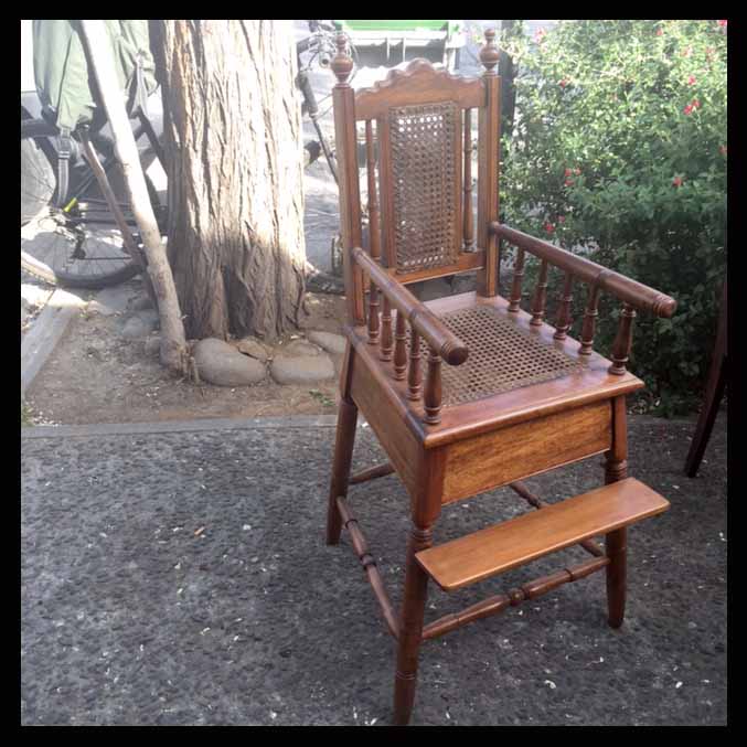 I.534 SILLA DE NIÑO