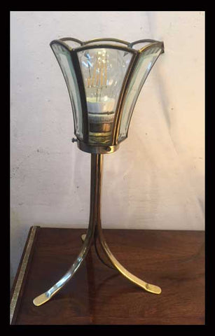 II.1495 LÁMPARA DE MESA