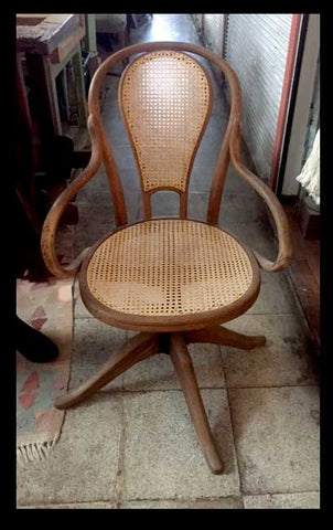 I.990 SILLA DE ESCRITORIO THONET