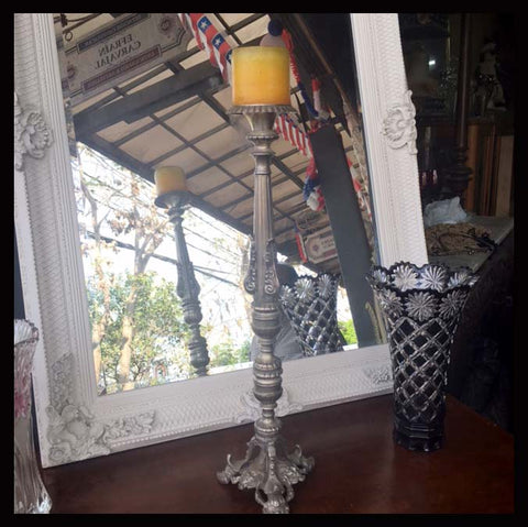 II.908 CANDELABRO ALTO