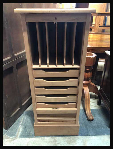 I.1295 CAJONERAS CON CORTINA