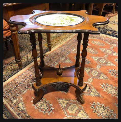 I.1652 MESITA CON CUBIERTA PINTADA