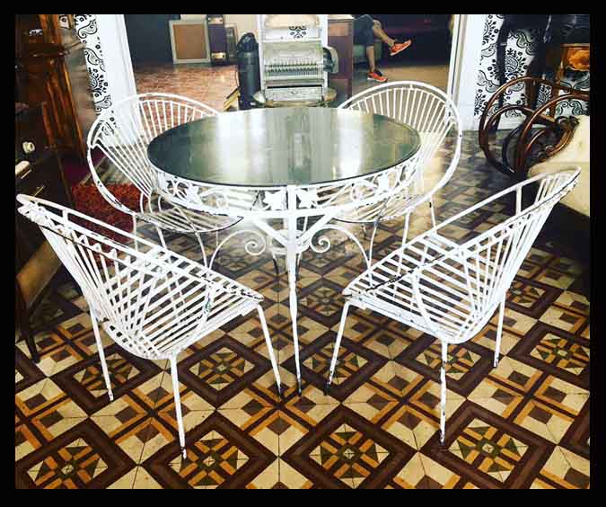 I.541 JUEGO DE TERRAZA AÑOS 50